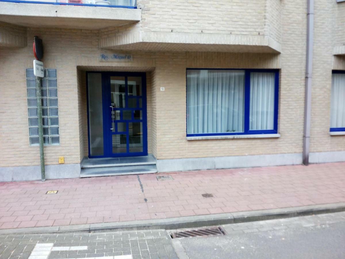 App 2 Slaapkamers クノック・ヘイスト エクステリア 写真